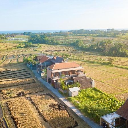 Pondok Lulik Seseh Beach Munggu Экстерьер фото